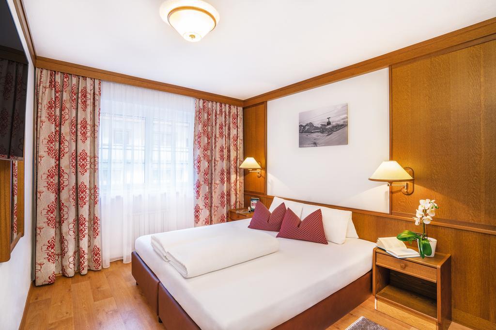 Hotel Garni Chasa Sulai Ischgl Exterior photo